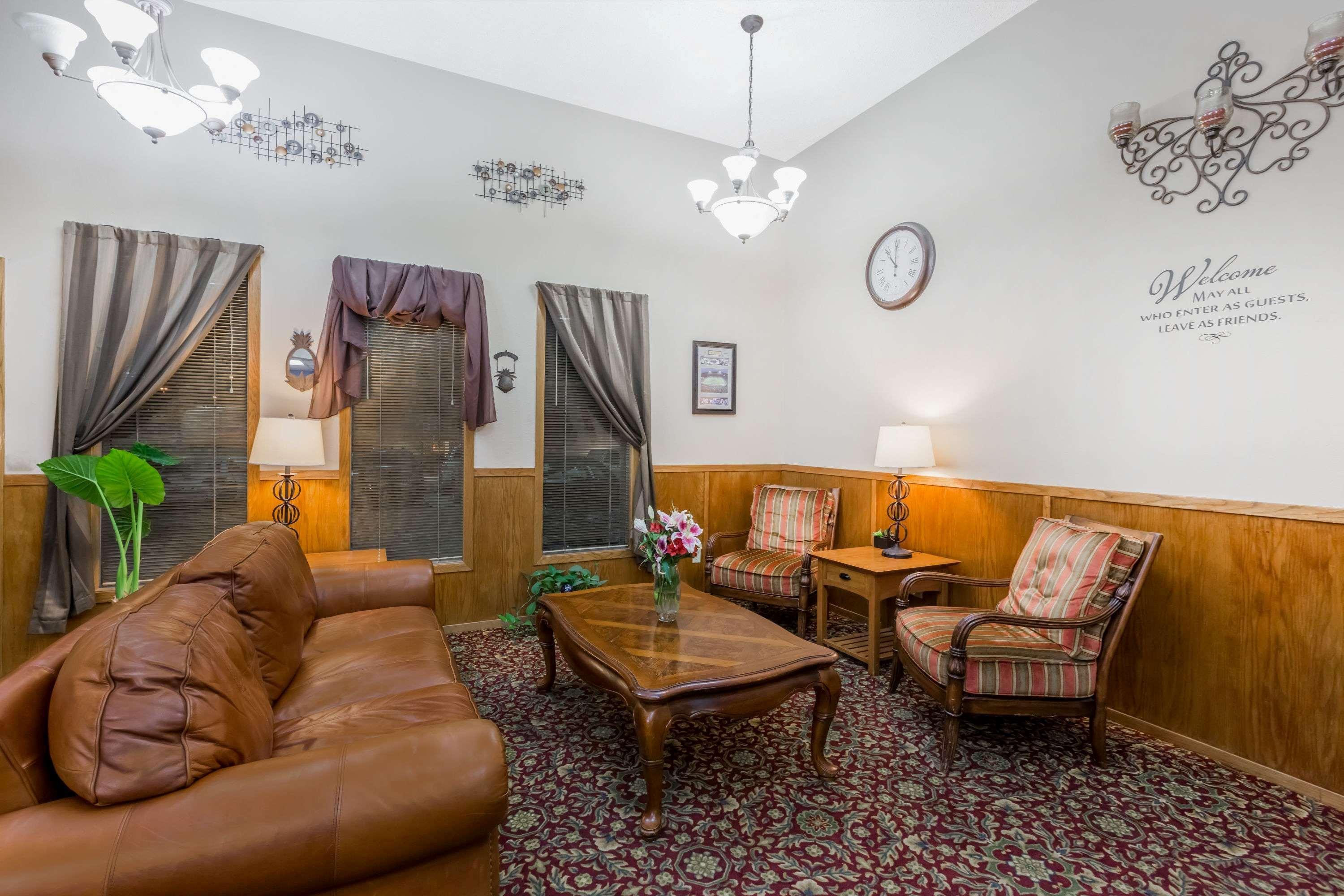 Super 8 By Wyndham Manhattan Ks Εξωτερικό φωτογραφία
